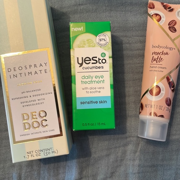 11 item bundle! Beauty heroes luxury subscription boxes. Can resell individually - Picture 5 of 5